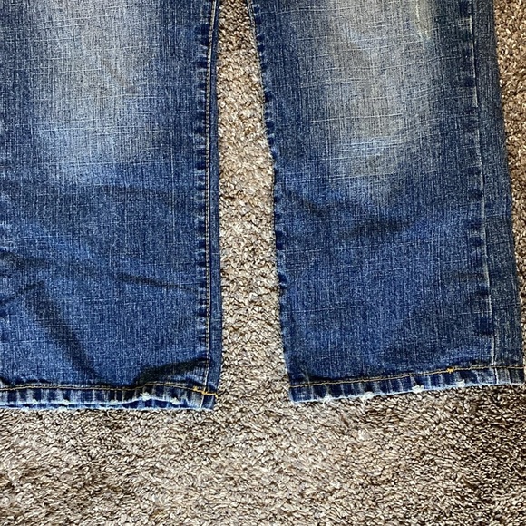 Leo Roma Leoroma Cropped Distressed Jeans Vintage Denim Butterfly Accents Sz 13 - Picture 5 of 9